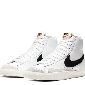 Nike Women’s Blazer '77 High-Top Sneaker
